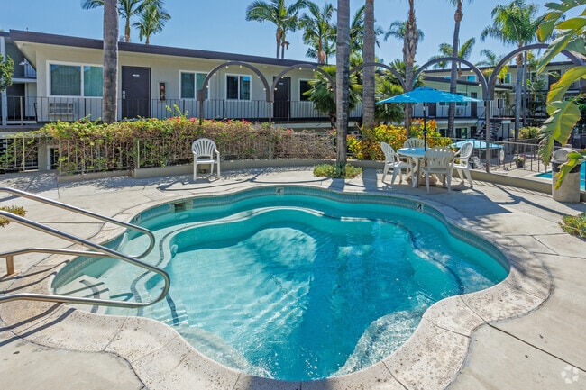 Spa - La Habra Hills Apartments