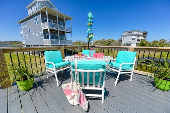 Photo - FURNISHED OFF-SEASON MONTHLY RENTAL-STARTING MID-SEPTEMBER '25 (CALL FOR AVAILABLE MONTHS)