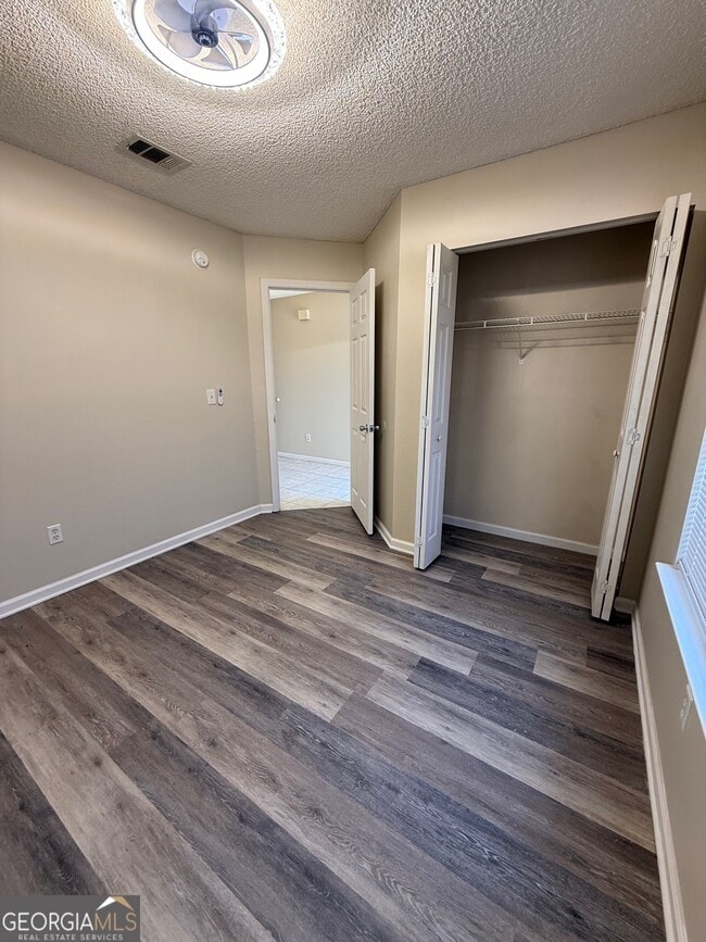 Photo - 95 Talbot Ct