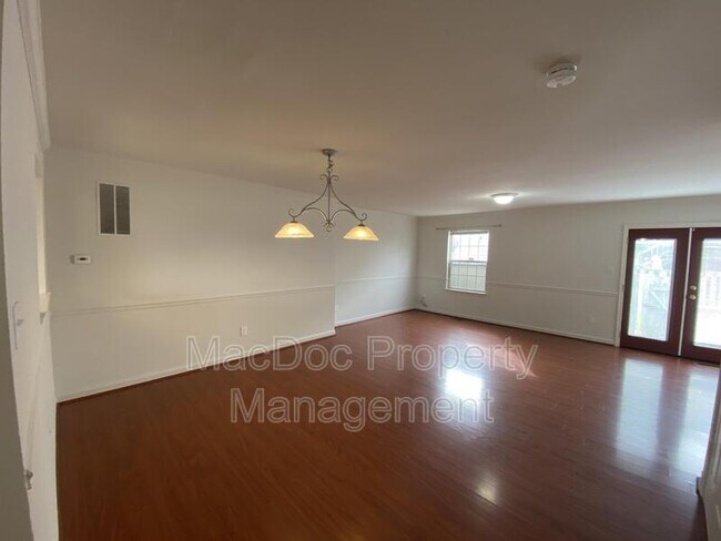 Photo - 17970 Milroy Dr