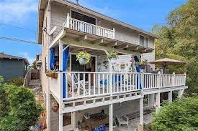 Gorgeous Furnished Canyon Home near beach/... - Gorgeous Furnished Canyon Home near beach/...