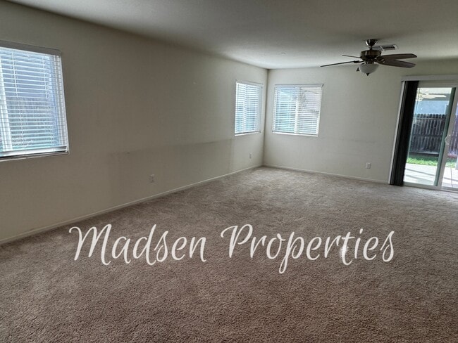 Photo - 114 Christian Ave