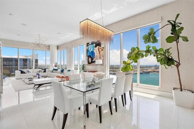 Building Photo - 900 Brickell Key Blvd Unit 3103
