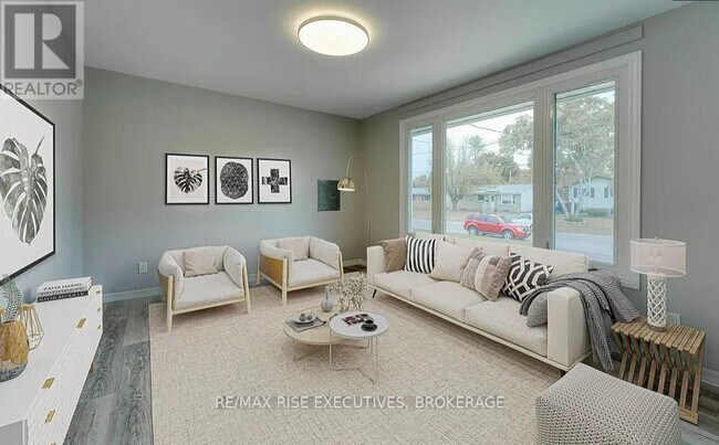 Photo - 631 Aylmer Crescent Unité 1