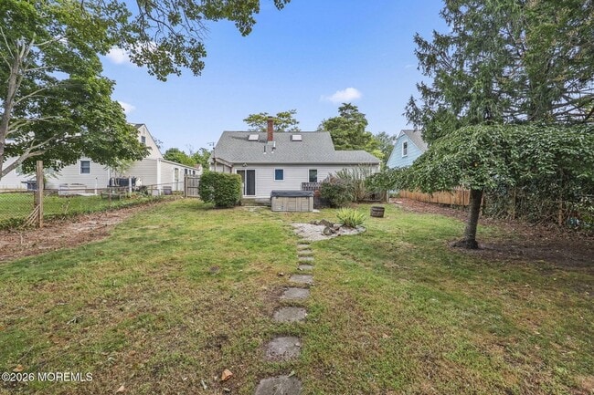 21 Fairway Dr