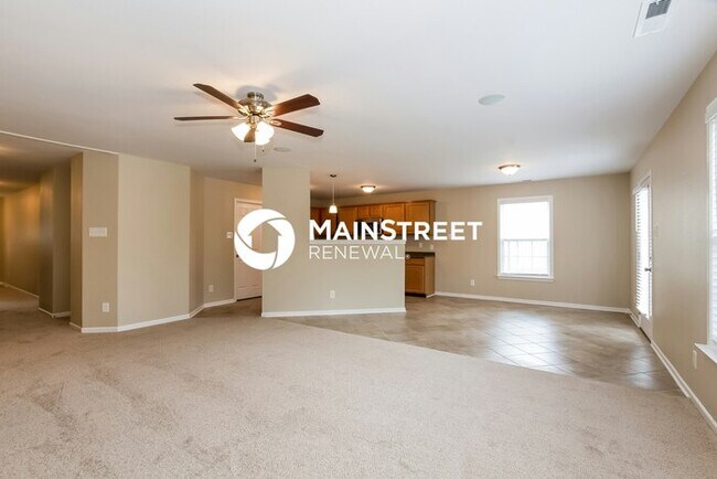 Photo - 4 Bedroom Pet-Friendly Home in Charlotte, NC with Main Street Renewal