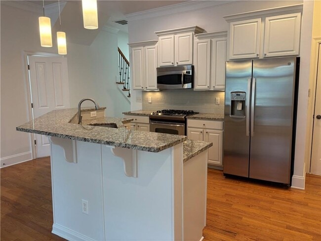 Photo - 10424 Park Walk Point