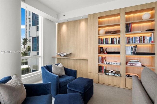 100 South Pointe Dr Unit 501