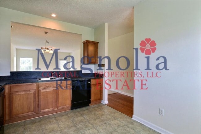 Photo - 20 Evergreen Oak Dr
