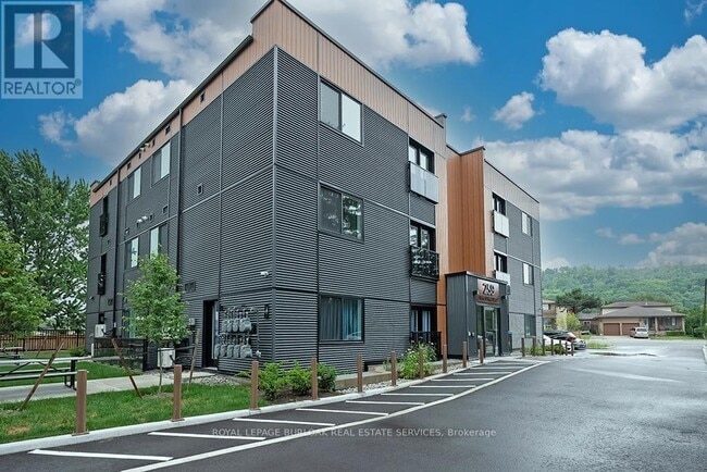 Photo - 259 King St E Unité 3A