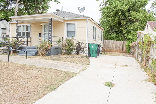 Photo - 1417 NW 95th St