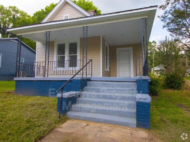 Building Photo - 4300 6th Ave Rental