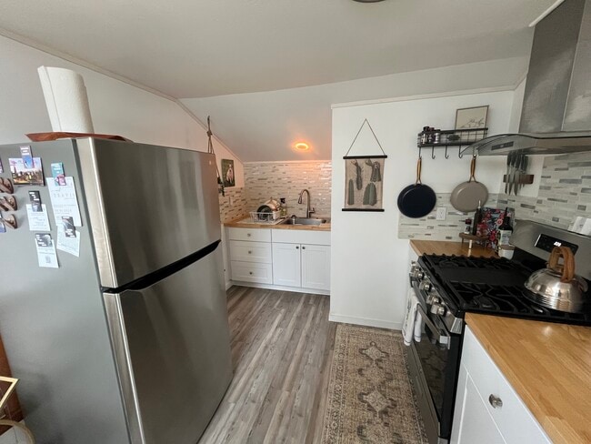 2116 Peach Ave NW Unit C