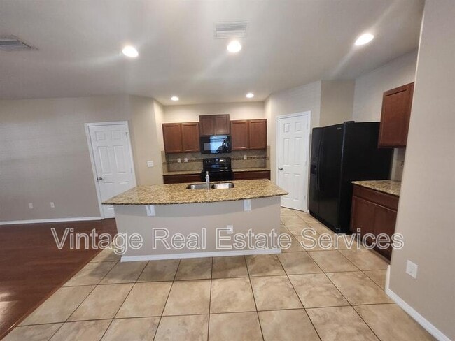 Photo - 4721 Chatterton Way