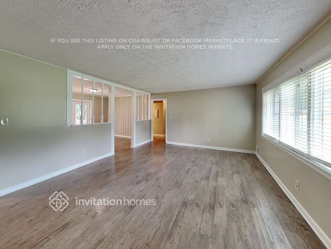 Photo - 759 Birchwood Ln SW