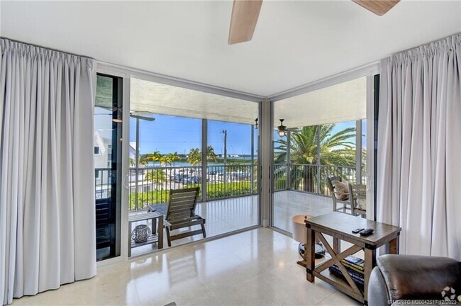Building Photo - 8302 Marina Villa Dr Unit 8302 Rental