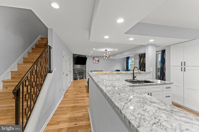 Photo - 8001 Greenspring Way Unidad 8001-F