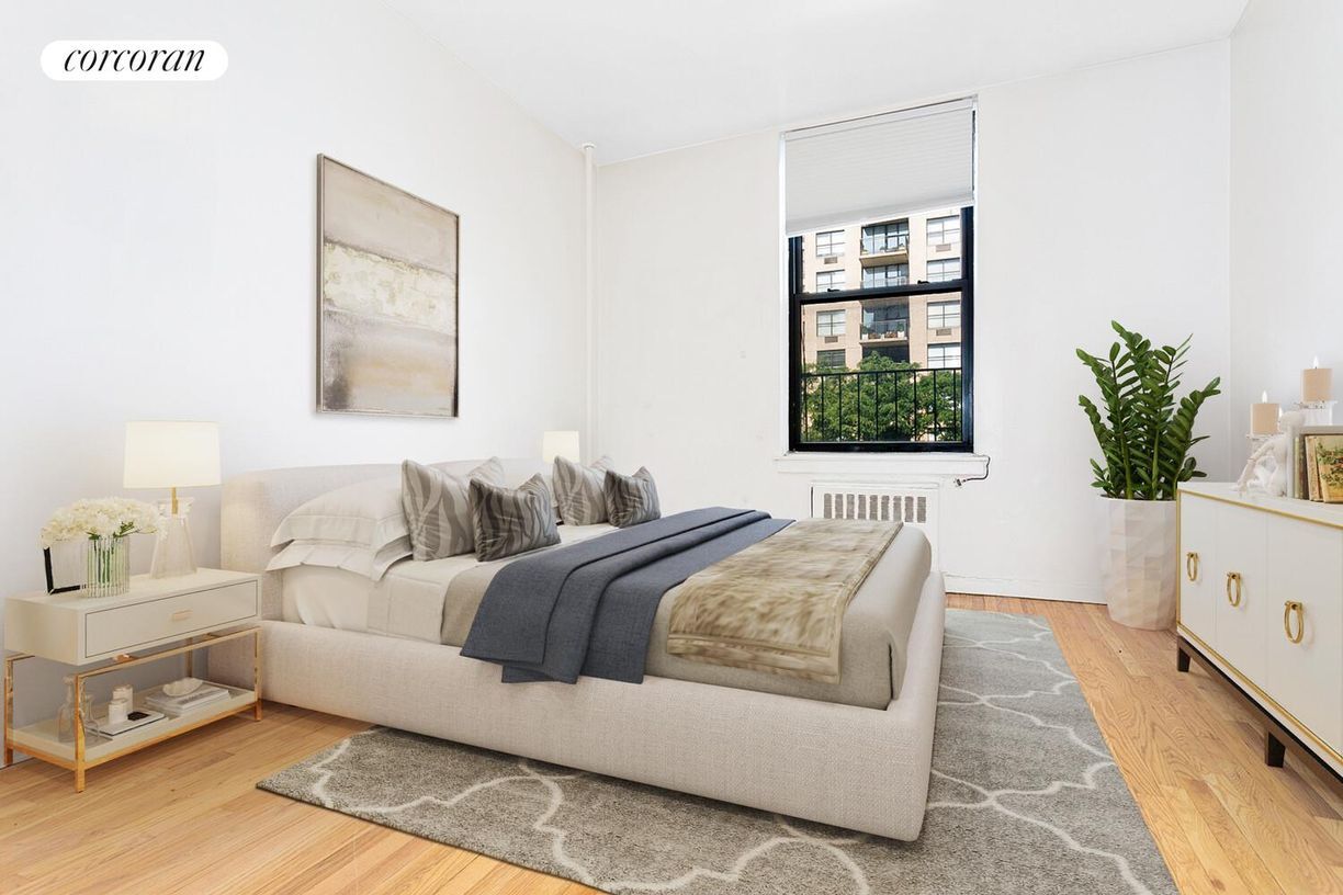 Photo - 500 E 73rd St