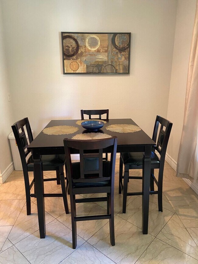 Photo - Beautiful Fully Furnished 1 bedroom just b...