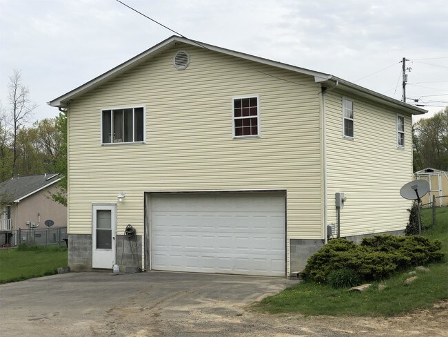 Photo - 384 Sand Branch Rd