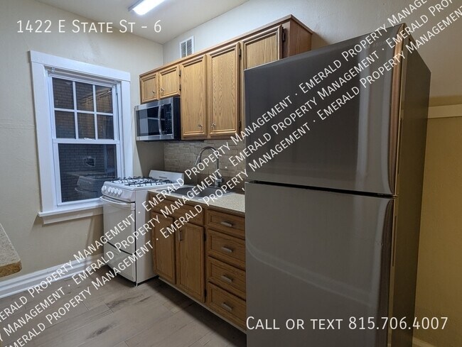 Photo - 1422 E State St Unit 6