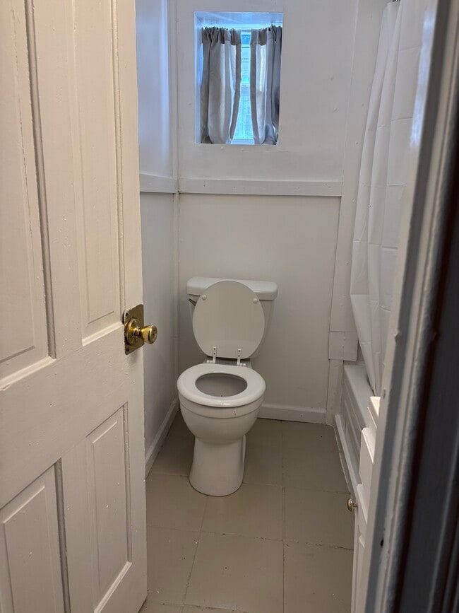 Photo - 1324 Read St