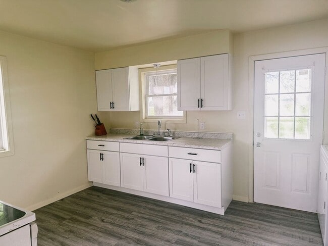 Photo - 4131 S 00ew Unidad APT C