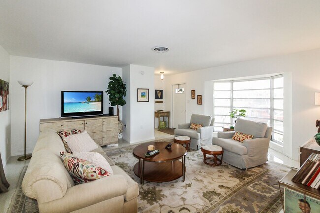 Photo - Venice Gardens Seasonal Home for Rent