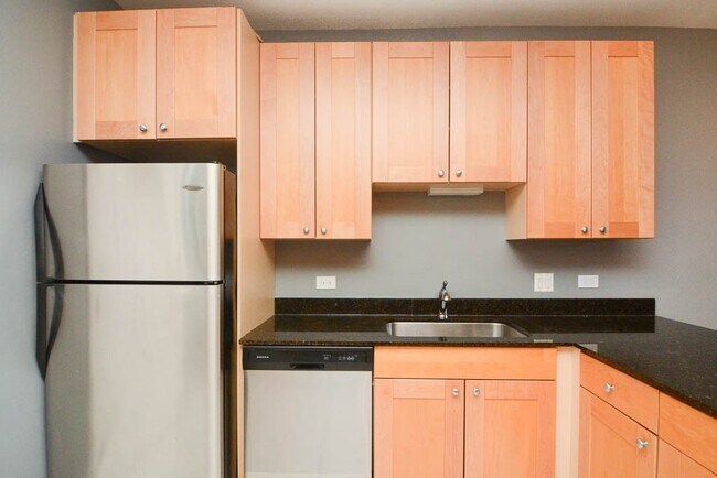 Photo - 1421 W Jonquil Terrace Unit 4