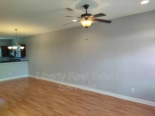 Photo - 611 Atkinson Dr