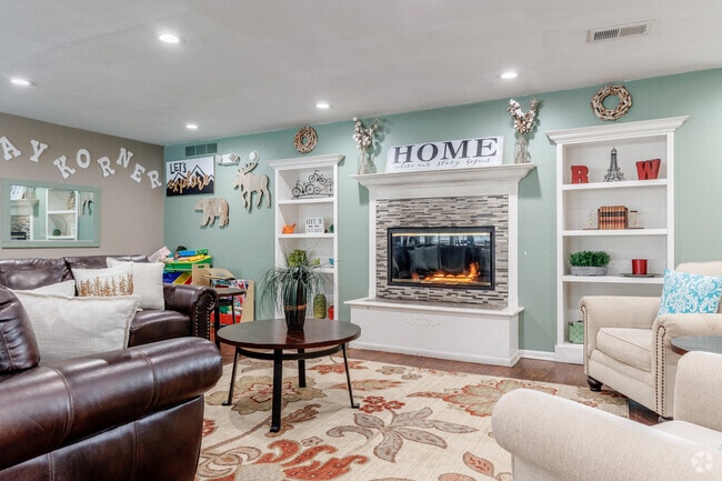 Leasing Center - Ramblewood Apartments