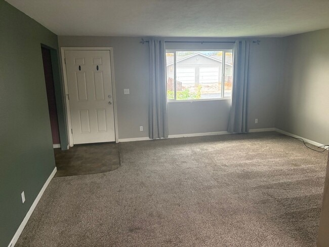 Photo - KeBr01 ~ 486/488 52nd Street Unidad 488