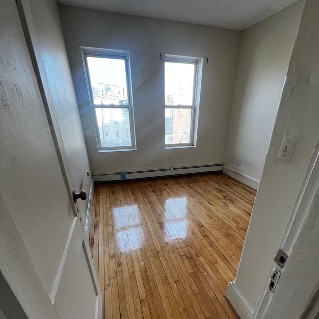 Photo - 366 Centre St Unit 5