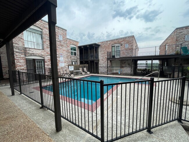 Photo - Room in Condo on E Hill Dr