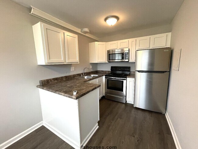 Photo - Warren Park 1 Bedroom Apartment Unit 9124 E 10th St- 1