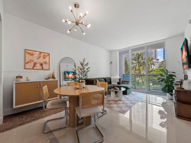Photo - 950 Brickell Bay Dr Unit 1103