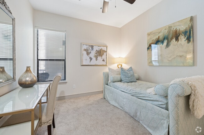 B2 2BR, 2BA - 1,117SF - Second Bedroom