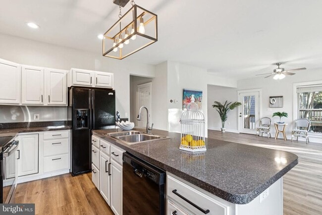 Photo - 4922 Lerch Dr