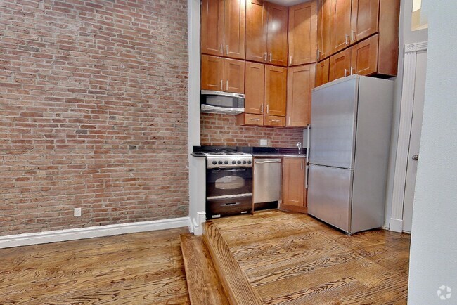 Building Photo - 234 W 14th St Unit 2B Rental