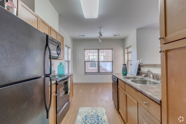 1BR 1BA
