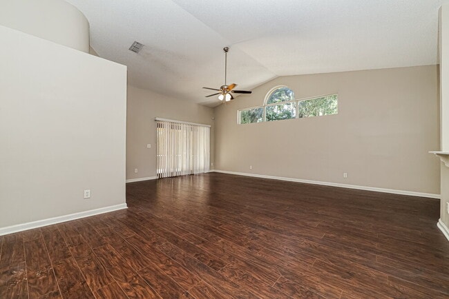 Photo - 4022 Fontana Pl