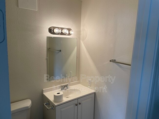 Photo - 1153 E Taylor St