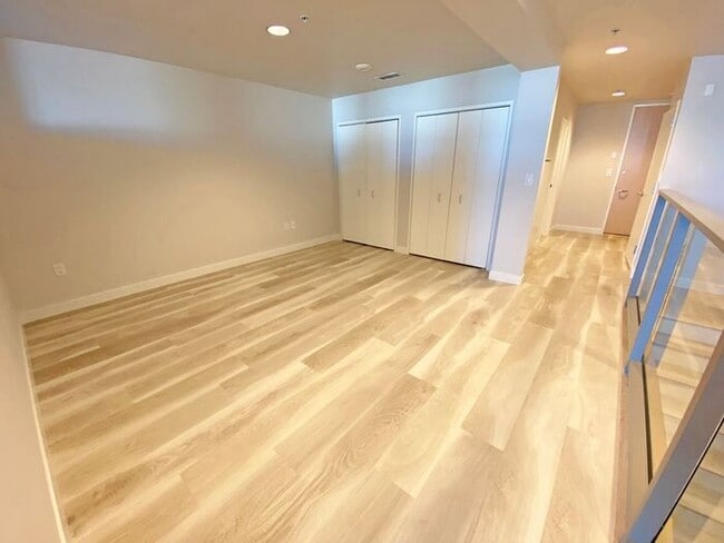 Photo - Live at The Axis High-Rise! Upscale, Urban...