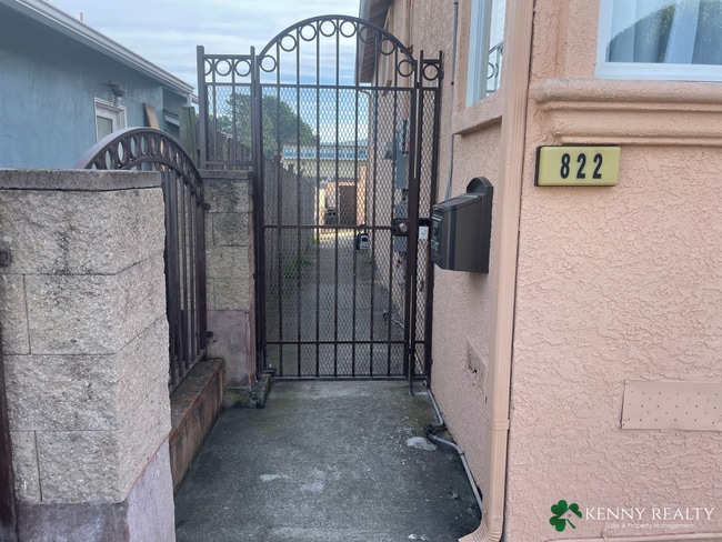Photo - Charming 2BD/1BA Upper-Unit in Broadmoor Village – Daly City