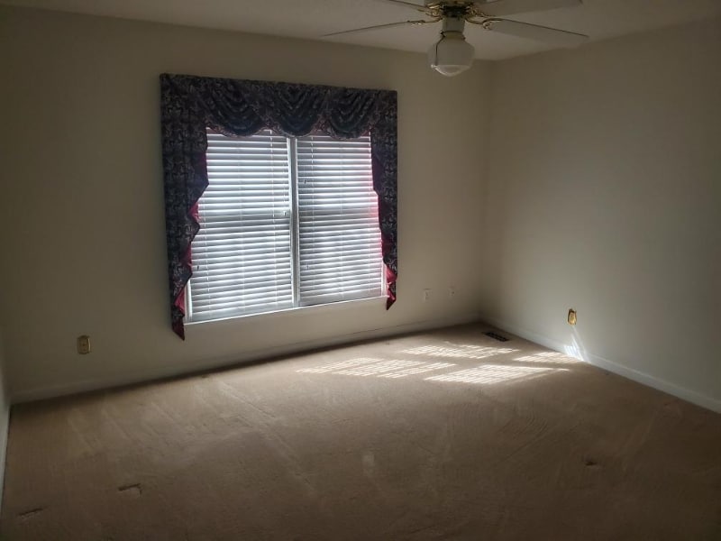 Photo - 205 Village Walk E