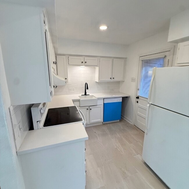 Photo - 1848 Portsmouth St Unit 3