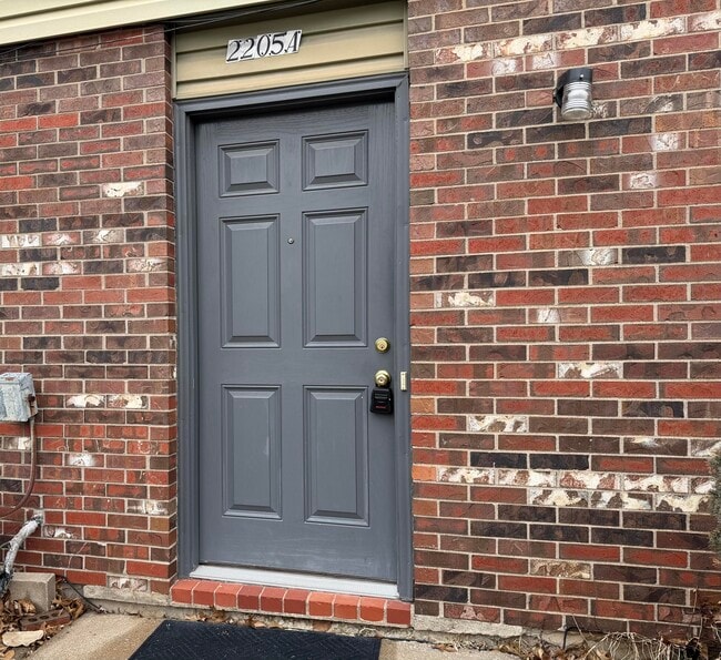 Photo - 2205 Warwick St