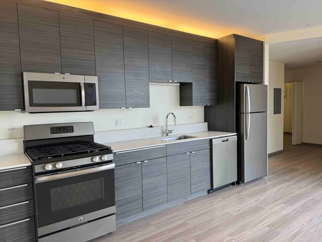 Photo - 1922 N Milwaukee Ave Unidad 506