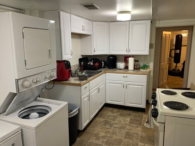 Photo - 1821 7th Ave Unidad B