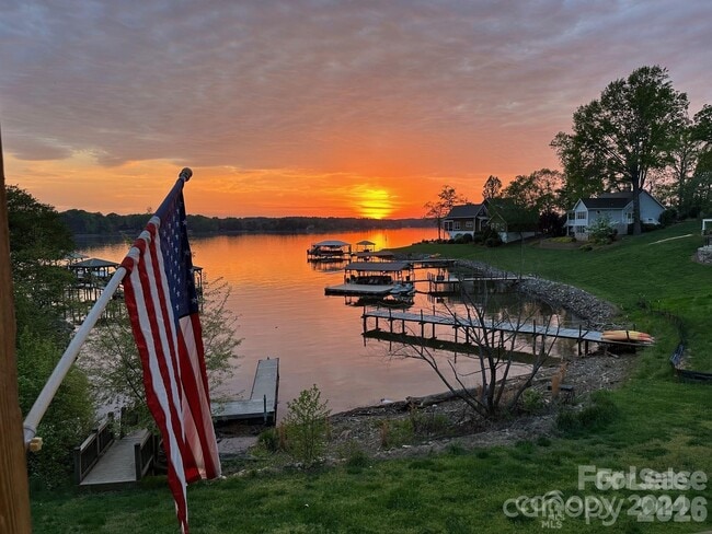 Photo - 137 Fern Haven Ln